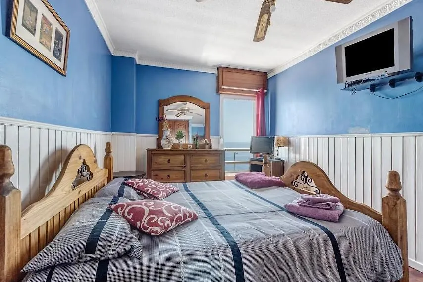 Home Radazul Beach Sea View & Wiffi Free 0*,  Spain