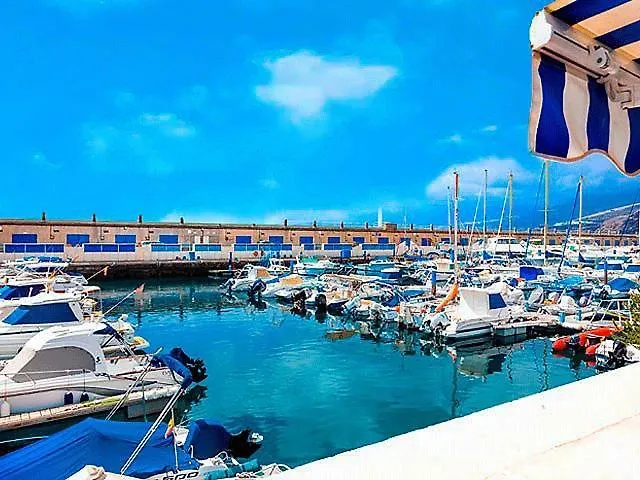 Home Radazul Beach Sea View & Wiffi Free Apartment
